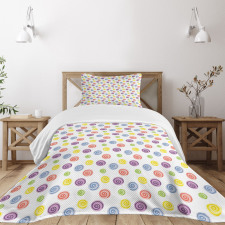 Repeating Scroll Look Bedspread Set