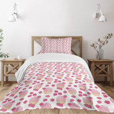 Doodle Style Strawberry Bedspread Set
