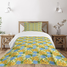 Nostalgic Hydrangea Shrubs Bedspread Set