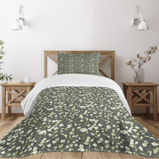 Flowers and Swirled Leaves Bedspread Set