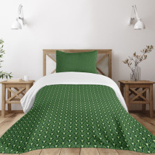 Foliage Pattern with Dots Bedspread Set