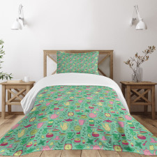 Teapots and Cups on Green Bedspread Set