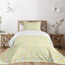 Tiny Twiggy Tulip Flowers Bedspread Set