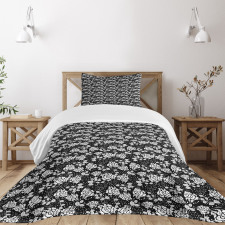 Rose Blossoms and Birds Bedspread Set