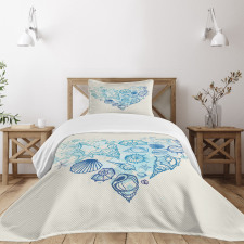 Coastal Design Grunge Heart Bedspread Set