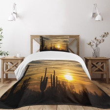 Horizon Skyline and Cactus Bedspread Set