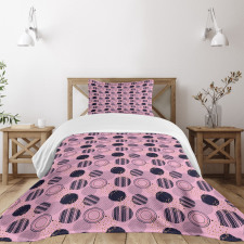 Geometric Circles and Dots Bedspread Set