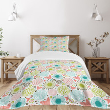 Abstract Hearts Doodle Bedspread Set