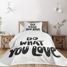 Classic Typeface Phrasal Bedspread Set