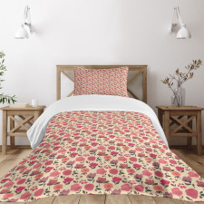 Doodle Flowers and Berries Bedspread Set