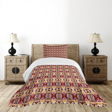 Triangles Motif Bedspread Set