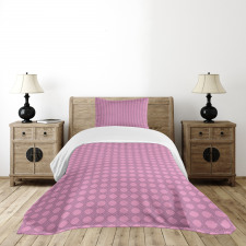 Symmetric Repetitive Art Bedspread Set