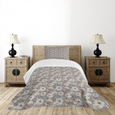 Bloom in Nostalgic Colors Bedspread Set