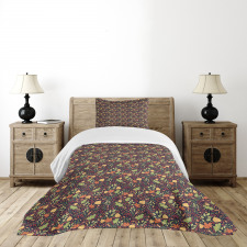 Leaves Acorns and Berries Bedspread Set