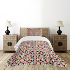 Rounded Art Flower Bedspread Set