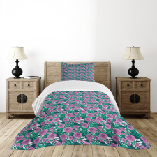 Graphical Flowers and Leaves Bedspread Set