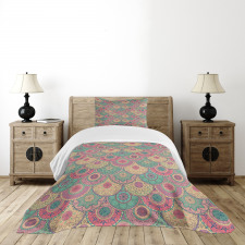 Classic Circular Shape Bedspread Set