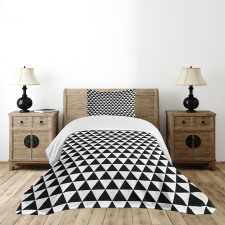 Grunge Triangular Arr Bedspread Set