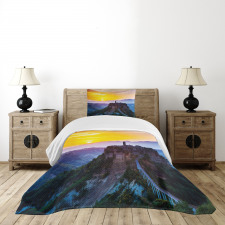 Historical Castle Town Bedspread Set