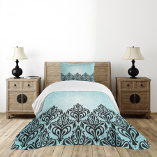 Antique Victorian Motif Bedspread Set