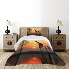 Giraffe in Wild Forest Bedspread Set