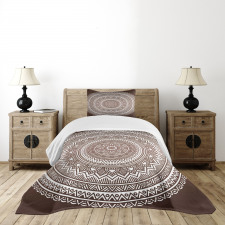 Detailed Round Flower Bedspread Set