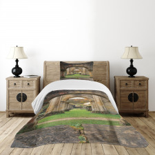 Autumn Ruins View Bedspread Set