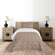 Framework Wide Petals Bedspread Set