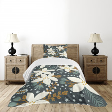 Poinsettia Blossoms Art Bedspread Set