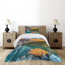 Moraine Lake Canadian Bedspread Set