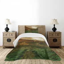 Valley with Full Moon Bedspread Set