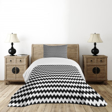 Zigzags Black and White Bedspread Set