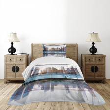 Futuristic Metropolitan Bedspread Set