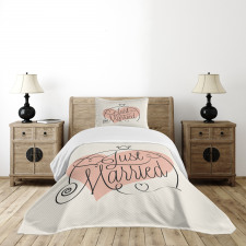 Just Married Tulip Heart Bedspread Set