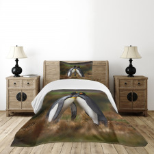 Penguin Couple Cuddling Bedspread Set