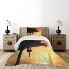 Sunset View Exotic Fauna Bedspread Set