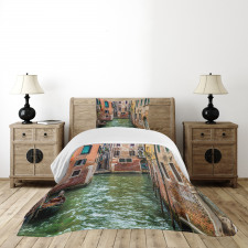 Famous Streets on Water Bedspread Set