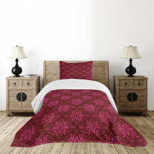 Traditional Damask Bedspread Set