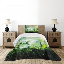 Globe in Fresh Forest Bedspread Set