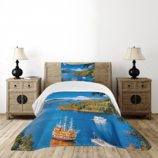 Lake Ashi in Japan Bedspread Set