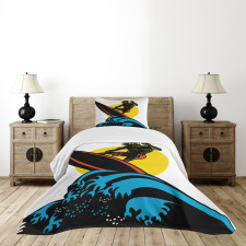 Man on Sea Waves Bedspread Set