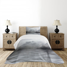 Misty Air and Ocean Art Bedspread Set