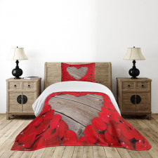 Vibrant Petals Heart Shape Bedspread Set