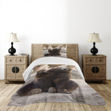 Friendly Animal Waving Paw Bedspread Set