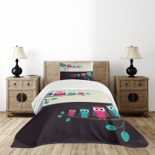 Family of Owls Bedspread Set