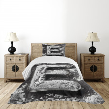 Nostalgic Medieval E Bedspread Set