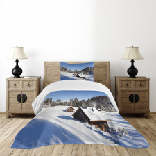 Log Cabins in Mountains Bedspread Set