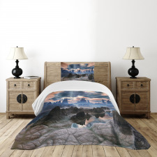 Rock Towers Alien World Bedspread Set