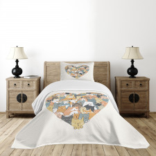 Heart Shaped Frame Bedspread Set