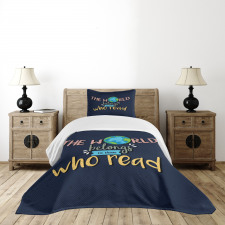 World Belongs to Readers Bedspread Set